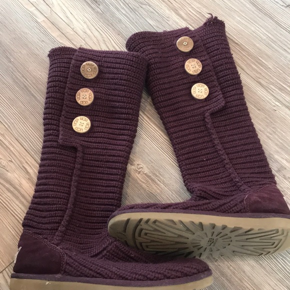 Ugg - Picture 4 of 5